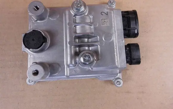 Toyota RAV 4 (XA50) Fuel injection pump control unit/module 8957112010
