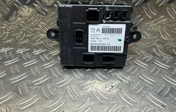 Citroen C4 II Picasso Tailgate/trunk control unit/module 9676426180 503950820104
