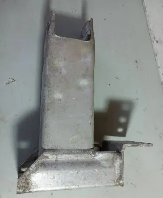 BMW X3 E83 Front bumper mounting bracket 13824310 3439733