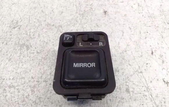 Honda HR-V Wing mirror switch