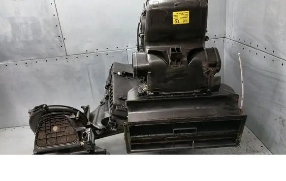 Interior heater climate box assembly