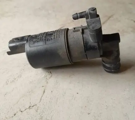 Citroen Jumpy Windscreen/windshield washer pump 9632984980 8200184555 8200031305