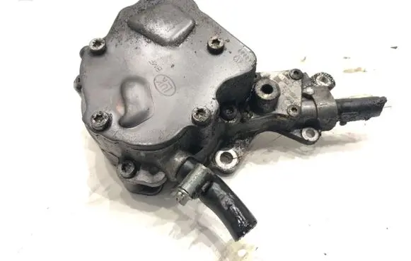 Skoda Fabia Mk2 (5J) Vacuum pump 038145209N