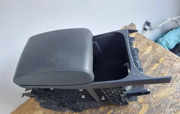 Jaguar E-Pace Armrest 