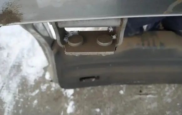 Mitsubishi Space Star Tailgate/trunk/boot hinge