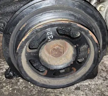 Mercedes-Benz E W211 Crankshaft pulley