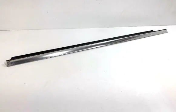 Mercedes-Benz GLK (X204) Front door windshield rail 