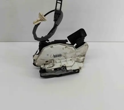 Volkswagen Golf VII Coupe door lock (next to the handle) 5K2837015D