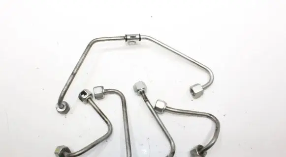 Opel Insignia A Fuel injector supply line/pipe 