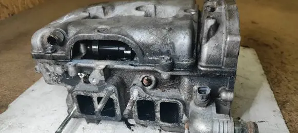 Subaru Impreza III Engine head T20D
