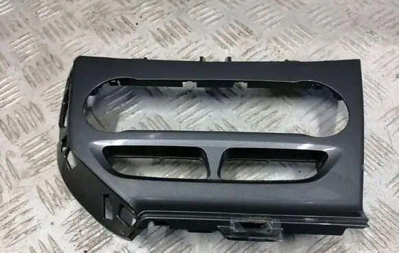Ford Focus Climate control/heater control trim BM5118522BE