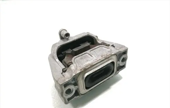 Audi A3 S3 8P Engine mount bracket 1K0199262CF