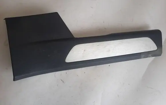 Porsche Panamera (970) Rear sill trim cover 9705555201E0