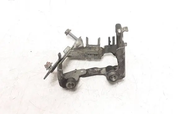 Mercedes-Benz GLE (W166 - C292) Other engine bay part A6420101040