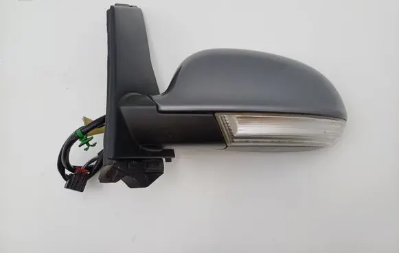 Volkswagen Golf Plus Front door electric wing mirror E1010836