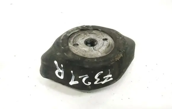 Skoda Superb B5 (3U) Engine mount bracket