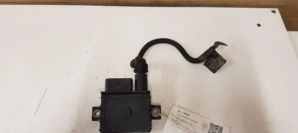 BMW 1 E81 E87 Glow plug pre-heat relay 779800003
