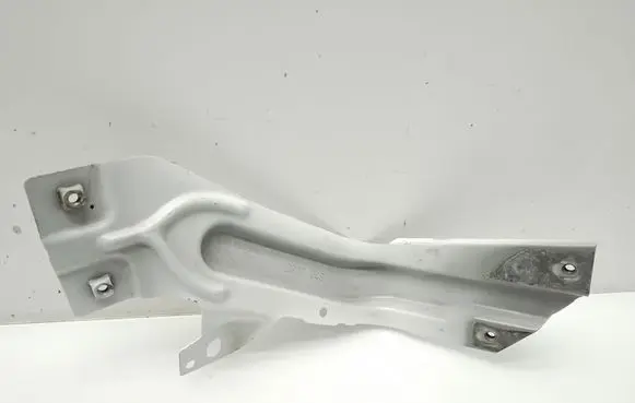Volkswagen Caddy Fender mounting bracket 2K5821136