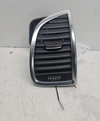 Audi Q7 4L Dashboard side air vent grill/cover trim 4L0820902