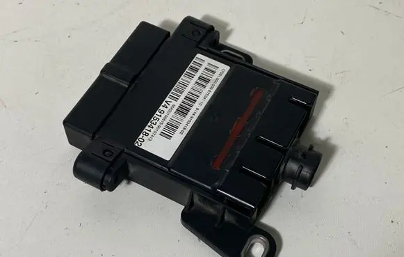 BMW 5 F10 F11 Current control relay 9153418 6114915341802