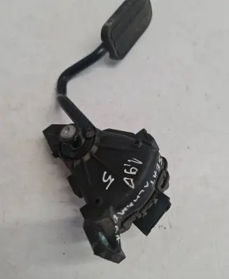 Seat Alhambra (Mk1) Accelerator throttle pedal 7M3721603D YM219F836AB 6PV00777003