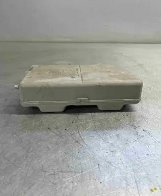 Mercedes-Benz SL R230 Vacuum air tank A2208050119