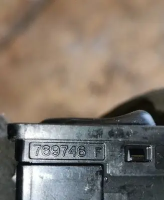 Toyota Yaris Wing mirror switch 769746F