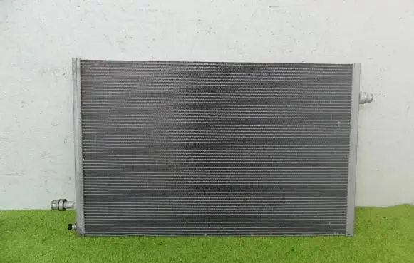 Jaguar I-Pace Optional radiator hl599001