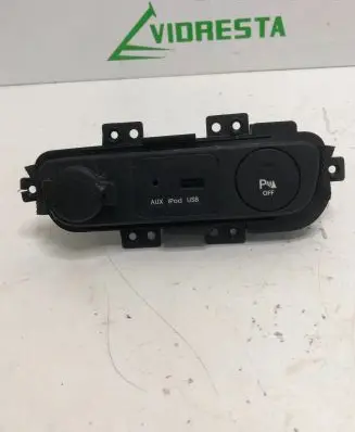 KIA Sportage AUX in-socket connector 961103W000 SL161011080285
