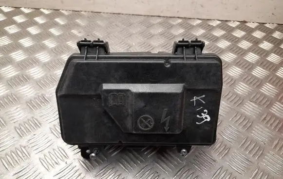 Mercedes-Benz GLC C254 Fuse box set A2069981000