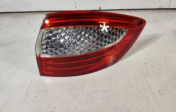 Ford Mondeo MK IV Rear/tail lights 11380 77R00 2301