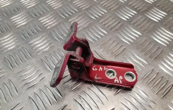 Mitsubishi ASX Rear door lower hinge
