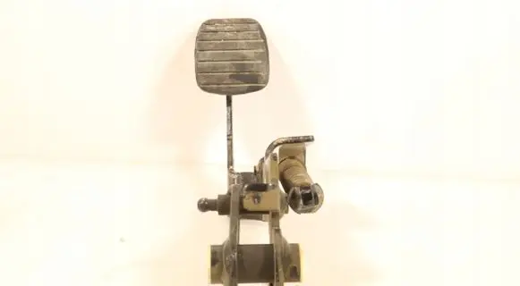 Renault Trafic III (X82) Clutch pedal 2617