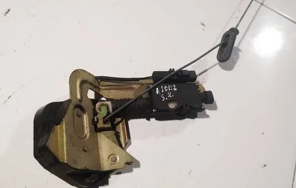 Peugeot 807 Rear door lock