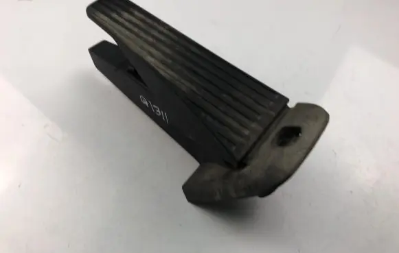 Volvo XC60 Accelerator throttle pedal 31489764