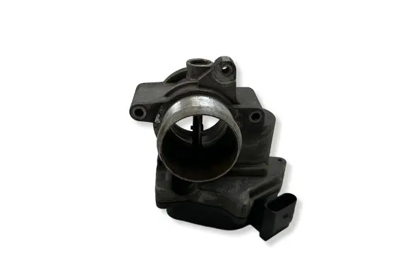 Volkswagen PASSAT B7 Throttle valve 03L128063L