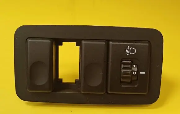 Hyundai Accent Headlight level height control switch 9337034500