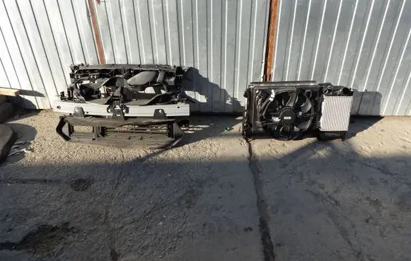 Renault Scenic IV - Grand scenic IV Radiator support slam panel