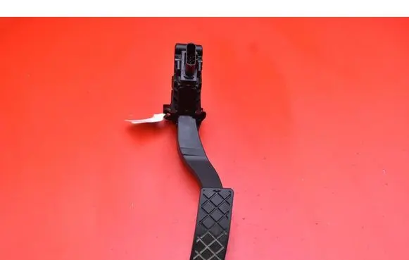 Skoda Octavia 985 Accelerator throttle pedal 5Q1723503K