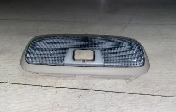 Ford Focus Front seat light 168461