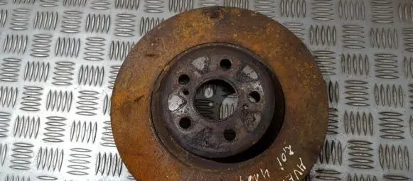 Toyota Avensis T250 Front brake disc