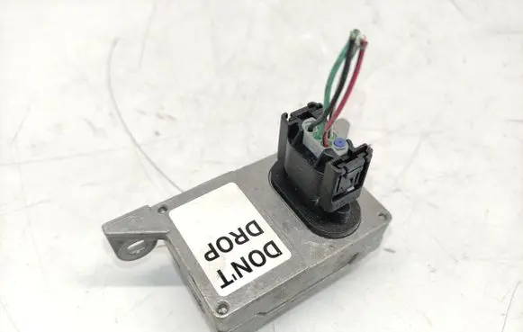 Mitsubishi Grandis ESP acceleration yaw rate sensor MN102338 D575J30E0U 06211701644