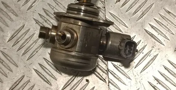 Jaguar XJ X351 Fuel injection high pressure pump DX239D376AA