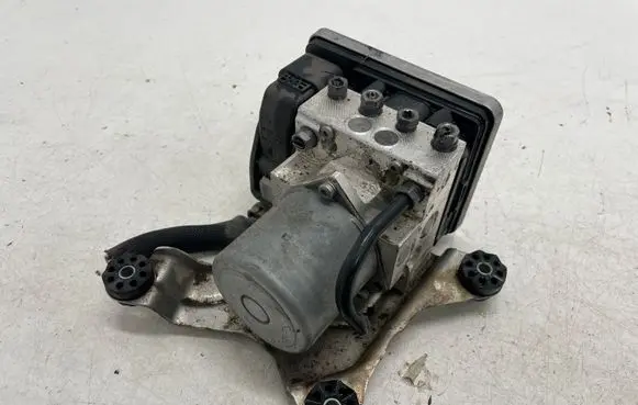 BMW 5 G30 G31 ABS Pump 6892279 34526892280 34516892279