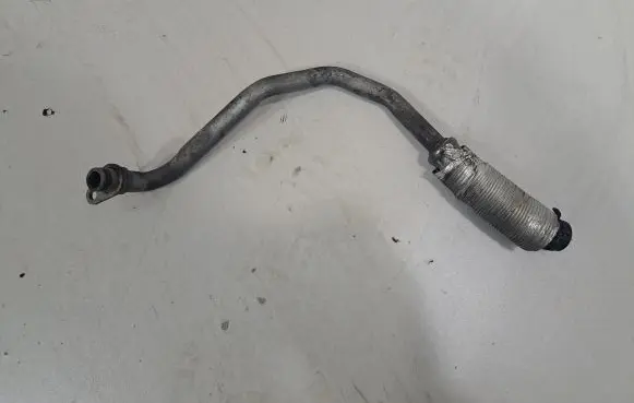 BMW 5 F10 F11 Turbo turbocharger oiling pipe/hose 7608124