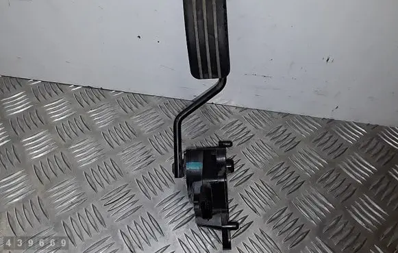 Renault Scenic II - Grand scenic II Accelerator throttle pedal 8200159647