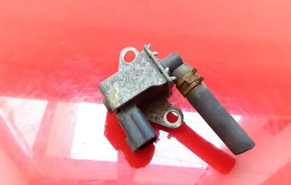 Nissan Micra Vacuum valve K5T46791