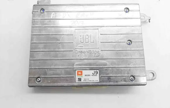 Toyota RAV 4 (XA40) Sound amplifier 8628042050