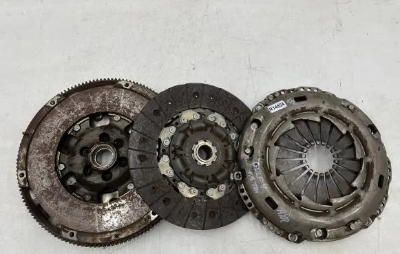 Audi A3 S3 8L Clutch set kit 415011310 Luk415011310
