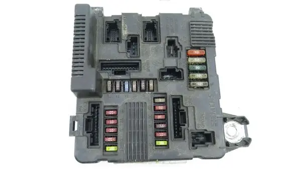 Renault Scenic II - Grand scenic II BSM Control unit 8200306032C S118399200F